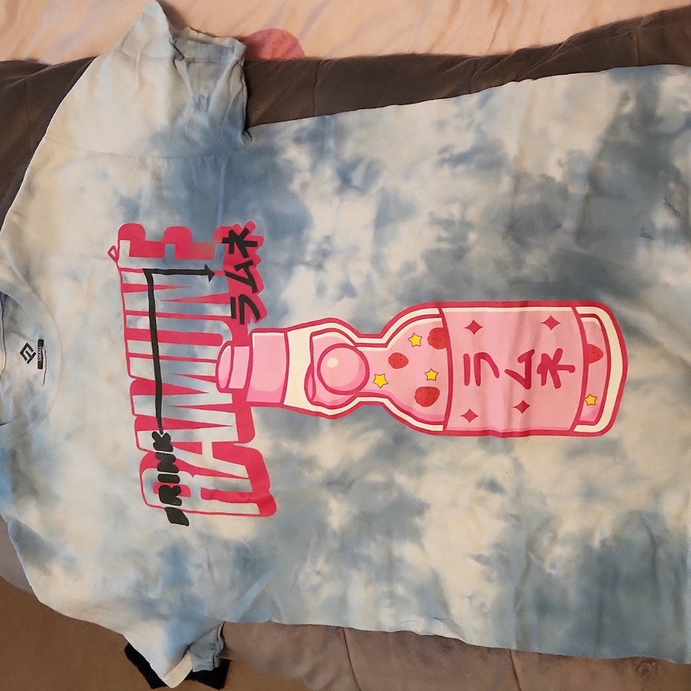 Ramume t-shirt.